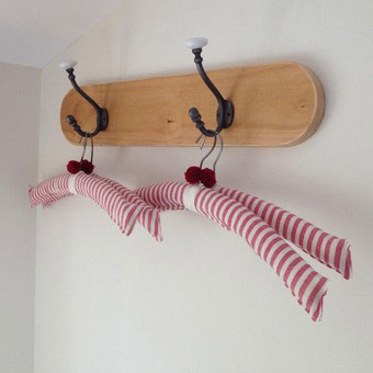 Everyone needs pompom hangers to hang their pompom clothing! These would make lovely presents.